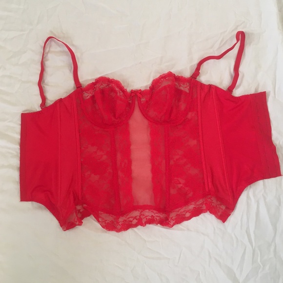 SOLD Red lace bustier corset - Picture 2 of 2